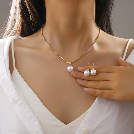 Luxury Temperament Design Sense Light Cross-border European and American Pendant Jewelry Necklace with Imitation Pearl Earrings