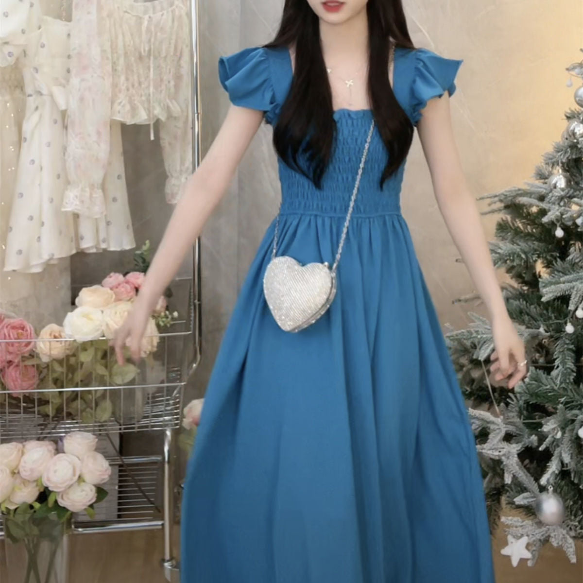 2023 Summer New French Style Elegant Small Flying Sleeve Pleated Waist Slimming Dress Hepburn Style Square Collar Tea Break Medium